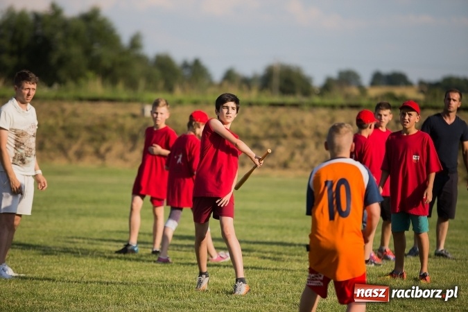 Zdjęcie w galerii na portalu naszraciborz.pl: Turniej dzieci w piłce palantowej o Puchar Starosty Raciborskiego wiadomości z regionu