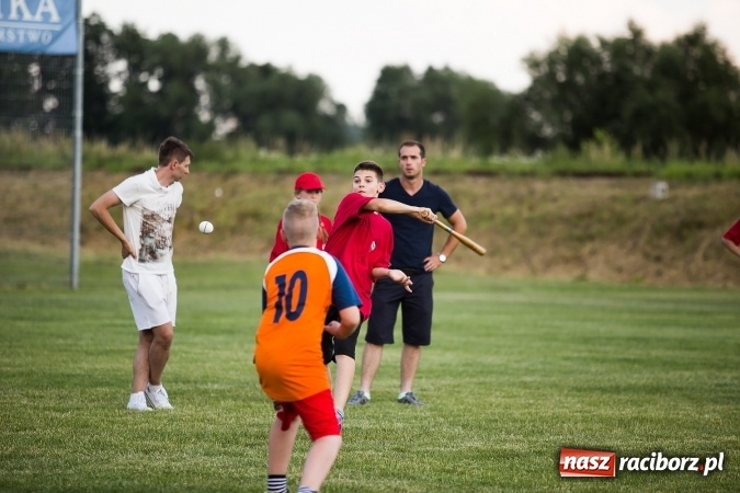 Zdjęcie w galerii na portalu naszraciborz.pl: Turniej dzieci w piłce palantowej o Puchar Starosty Raciborskiego wiadomości z regionu