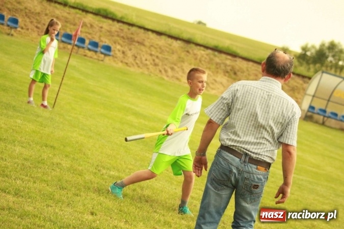 Zdjęcie w galerii na portalu naszraciborz.pl: Turniej dzieci w piłce palantowej o Puchar Starosty Raciborskiego wiadomości z regionu