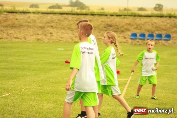 Zdjęcie w galerii na portalu naszraciborz.pl: Turniej dzieci w piłce palantowej o Puchar Starosty Raciborskiego wiadomości z regionu
