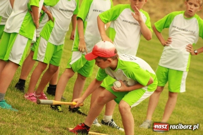 Zdjęcie w galerii na portalu naszraciborz.pl: Turniej dzieci w piłce palantowej o Puchar Starosty Raciborskiego wiadomości z regionu