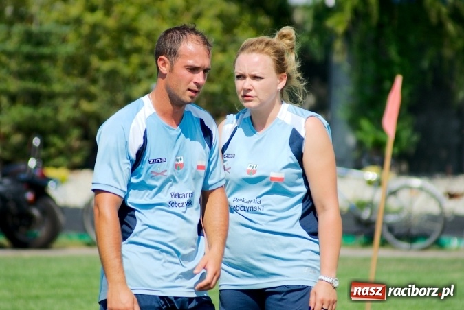 Zdjęcie w galerii na portalu naszraciborz.pl: W Cyprzanowie grali w schlagballa. Niemcy zdominowały Polskę wiadomości z regionu