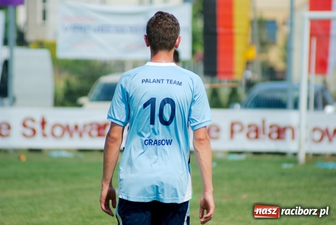 Zdjęcie w galerii na portalu naszraciborz.pl: W Cyprzanowie grali w schlagballa. Niemcy zdominowały Polskę wiadomości z regionu