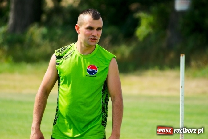 Zdjęcie w galerii na portalu naszraciborz.pl: W Cyprzanowie grali w schlagballa. Niemcy zdominowały Polskę wiadomości z regionu