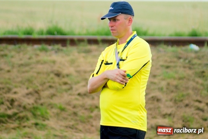 Zdjęcie w galerii na portalu naszraciborz.pl: W Cyprzanowie grali w schlagballa. Niemcy zdominowały Polskę wiadomości z regionu