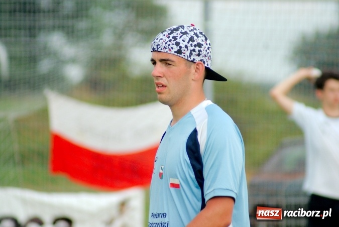 Zdjęcie w galerii na portalu naszraciborz.pl: W Cyprzanowie grali w schlagballa. Niemcy zdominowały Polskę wiadomości z regionu