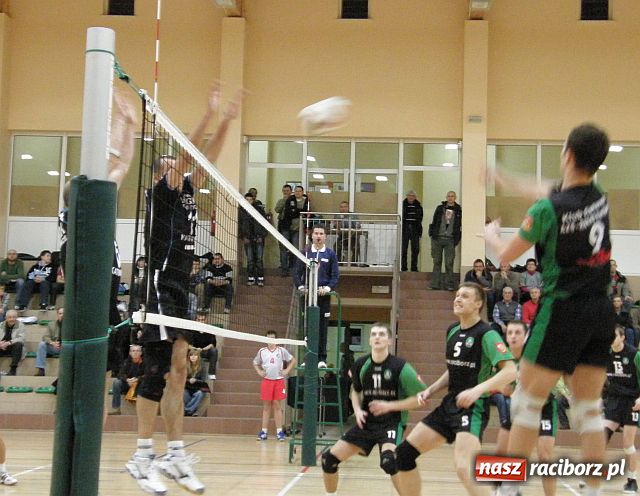 Zdjęcie w galerii na portalu naszraciborz.pl: Trzy sety, trzy punkty i trzecie miejsce w tabeli wiadomości z regionu