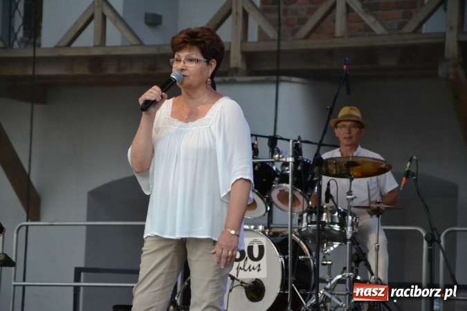 Zdjęcie w galerii na portalu naszraciborz.pl: Koncert zespołu 60 PLUS na Zamku Piastowskim wiadomości z regionu