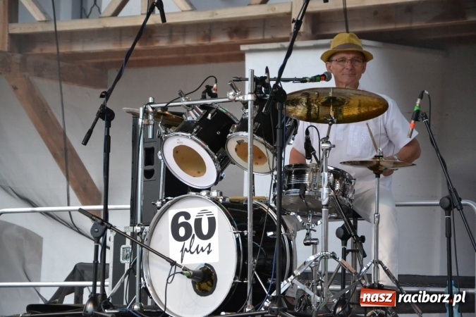Zdjęcie w galerii na portalu naszraciborz.pl: Koncert zespołu 60 PLUS na Zamku Piastowskim wiadomości z regionu