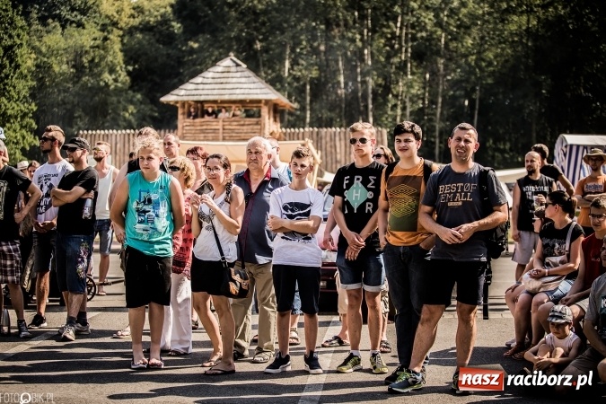 Zdjęcie w galerii na portalu naszraciborz.pl: Bitwa wojów nad Ulgą. Pierwszy dzień VIII Raciborskiego Festiwalu Średniowiecznego już za nami wiadomości z regionu