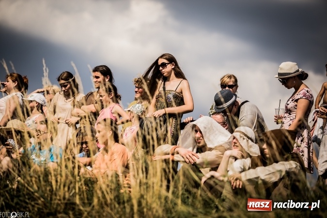 Zdjęcie w galerii na portalu naszraciborz.pl: Bitwa wojów nad Ulgą. Pierwszy dzień VIII Raciborskiego Festiwalu Średniowiecznego już za nami wiadomości z regionu