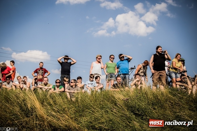 Zdjęcie w galerii na portalu naszraciborz.pl: Bitwa wojów nad Ulgą. Pierwszy dzień VIII Raciborskiego Festiwalu Średniowiecznego już za nami wiadomości z regionu