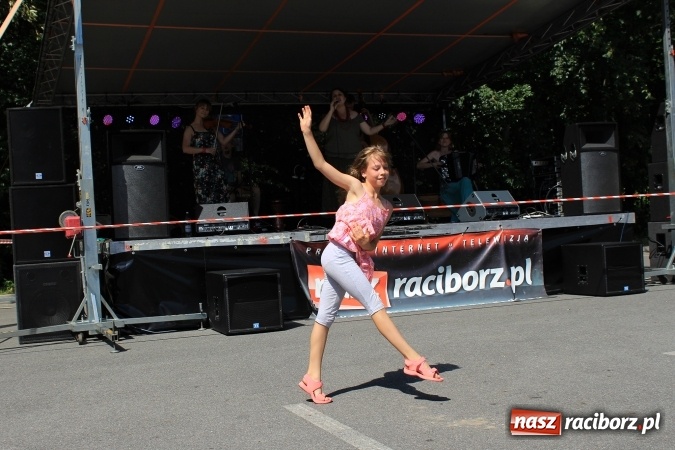 Zdjęcie w galerii na portalu naszraciborz.pl: Bitwa wojów nad Ulgą. Pierwszy dzień VIII Raciborskiego Festiwalu Średniowiecznego już za nami wiadomości z regionu