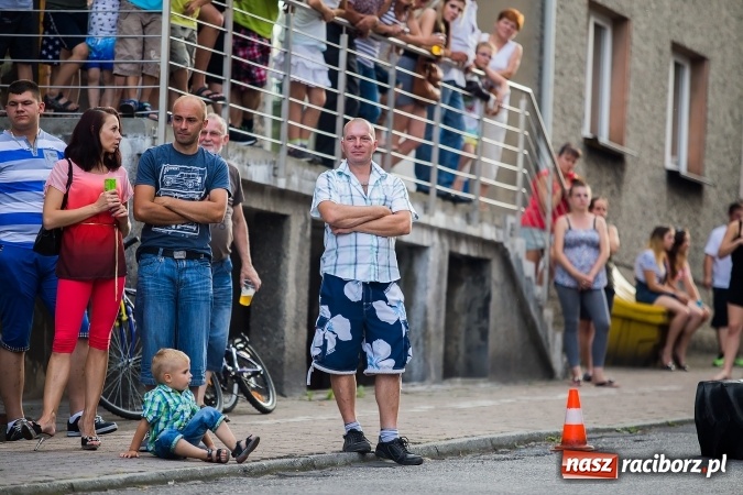 Zdjęcie w galerii na portalu naszraciborz.pl: Żelazny jak strażak w Krzanowicach. David Pasek z pucharem prezesa OSP Krzanowice wiadomości z regionu