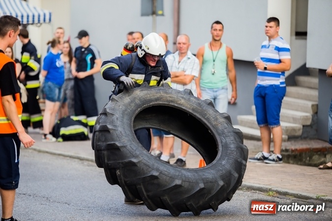 Zdjęcie w galerii na portalu naszraciborz.pl: Żelazny jak strażak w Krzanowicach. David Pasek z pucharem prezesa OSP Krzanowice wiadomości z regionu