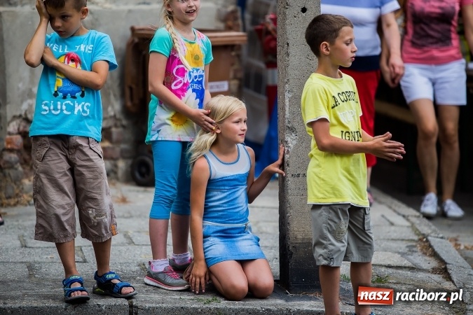 Zdjęcie w galerii na portalu naszraciborz.pl: Żelazny jak strażak w Krzanowicach. David Pasek z pucharem prezesa OSP Krzanowice wiadomości z regionu