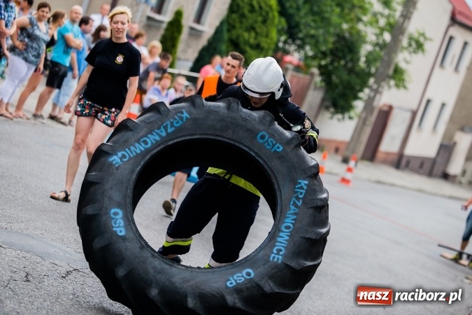 Zdjęcie w galerii na portalu naszraciborz.pl: Żelazny jak strażak w Krzanowicach. David Pasek z pucharem prezesa OSP Krzanowice wiadomości z regionu