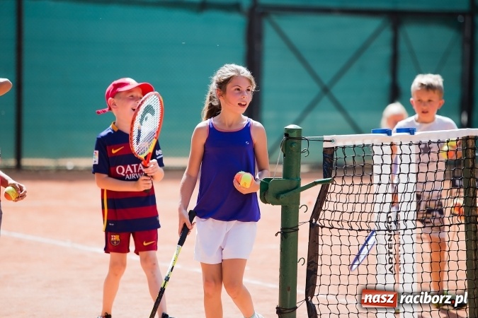 Zdjęcie w galerii na portalu naszraciborz.pl: Tenisowy piknik rodzinny na korcie przy ul. Pracy  wiadomości z regionu