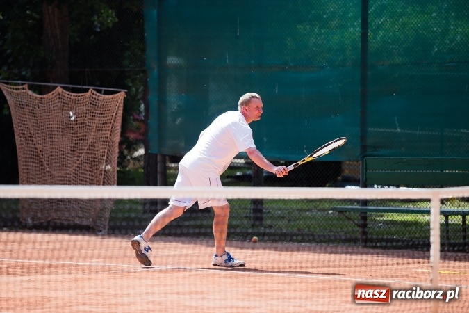 Zdjęcie w galerii na portalu naszraciborz.pl: Tenisowy piknik rodzinny na korcie przy ul. Pracy  wiadomości z regionu