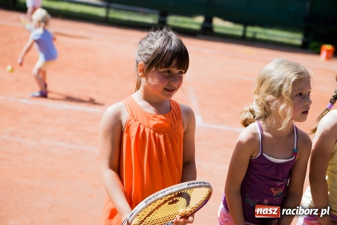 Zdjęcie w galerii na portalu naszraciborz.pl: Tenisowy piknik rodzinny na korcie przy ul. Pracy  wiadomości z regionu
