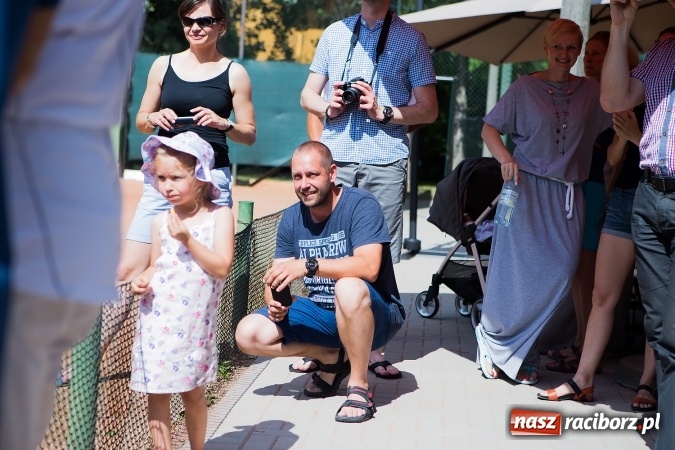 Zdjęcie w galerii na portalu naszraciborz.pl: Tenisowy piknik rodzinny na korcie przy ul. Pracy  wiadomości z regionu