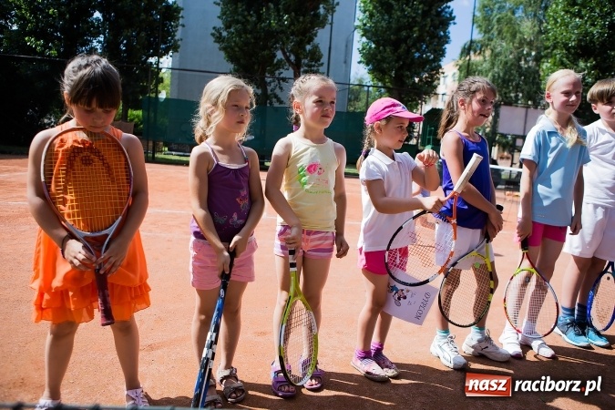 Zdjęcie w galerii na portalu naszraciborz.pl: Tenisowy piknik rodzinny na korcie przy ul. Pracy  wiadomości z regionu