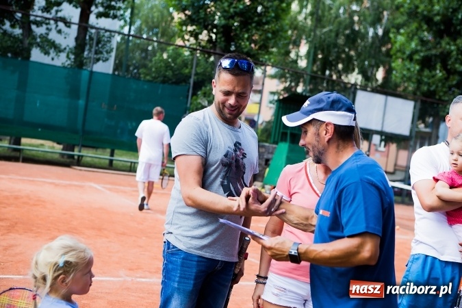 Zdjęcie w galerii na portalu naszraciborz.pl: Tenisowy piknik rodzinny na korcie przy ul. Pracy  wiadomości z regionu