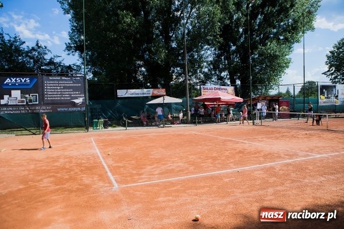 Zdjęcie w galerii na portalu naszraciborz.pl: Tenisowy piknik rodzinny na korcie przy ul. Pracy  wiadomości z regionu