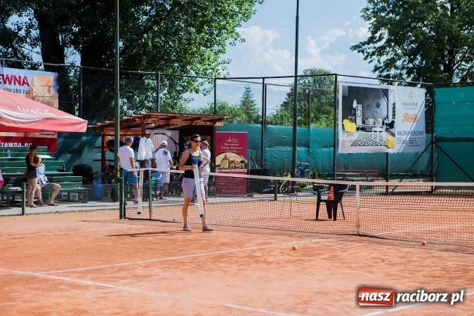 Zdjęcie w galerii na portalu naszraciborz.pl: Tenisowy piknik rodzinny na korcie przy ul. Pracy  wiadomości z regionu