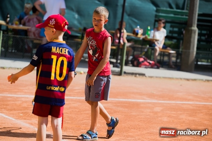 Zdjęcie w galerii na portalu naszraciborz.pl: Tenisowy piknik rodzinny na korcie przy ul. Pracy  wiadomości z regionu