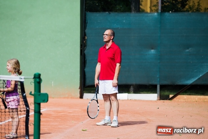 Zdjęcie w galerii na portalu naszraciborz.pl: Tenisowy piknik rodzinny na korcie przy ul. Pracy  wiadomości z regionu