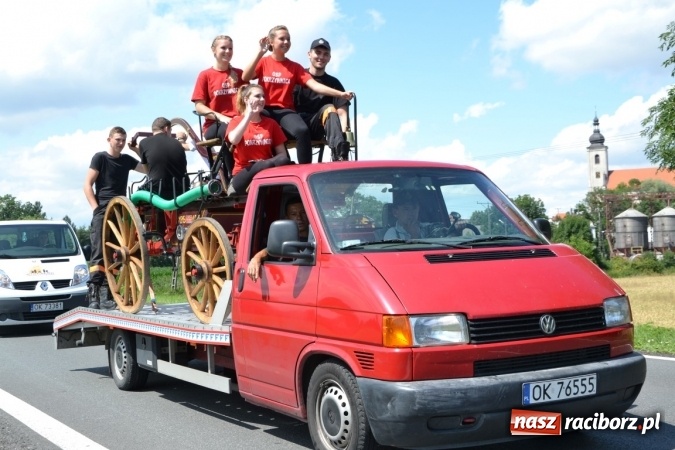 Zdjęcie w galerii na portalu naszraciborz.pl: Zawody sikawek konnych w Bieńkowicach. Złoto dla gospodarzy, Przewozu i Zabełkowa wiadomości z regionu