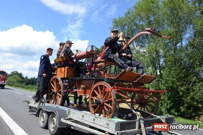 Zdjęcie w galerii na portalu naszraciborz.pl: Zawody sikawek konnych w Bieńkowicach. Złoto dla gospodarzy, Przewozu i Zabełkowa wiadomości z regionu
