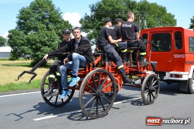 Zdjęcie w galerii na portalu naszraciborz.pl: Zawody sikawek konnych w Bieńkowicach. Złoto dla gospodarzy, Przewozu i Zabełkowa wiadomości z regionu