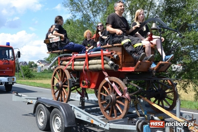 Zdjęcie w galerii na portalu naszraciborz.pl: Zawody sikawek konnych w Bieńkowicach. Złoto dla gospodarzy, Przewozu i Zabełkowa wiadomości z regionu