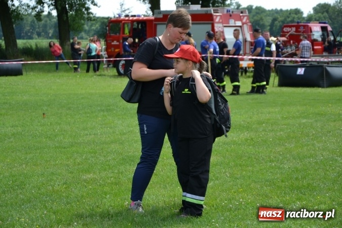 Zdjęcie w galerii na portalu naszraciborz.pl: Zawody sikawek konnych w Bieńkowicach. Złoto dla gospodarzy, Przewozu i Zabełkowa wiadomości z regionu