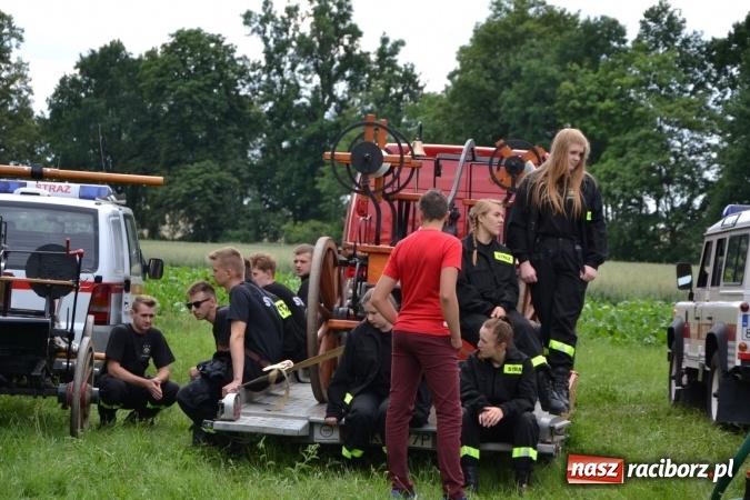 Zdjęcie w galerii na portalu naszraciborz.pl: Zawody sikawek konnych w Bieńkowicach. Złoto dla gospodarzy, Przewozu i Zabełkowa wiadomości z regionu