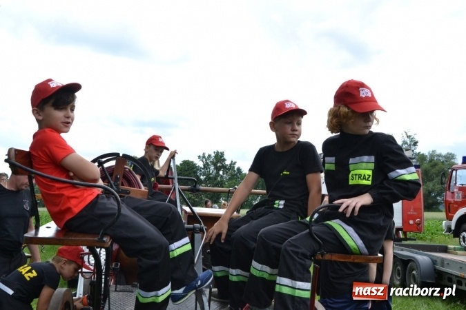 Zdjęcie w galerii na portalu naszraciborz.pl: Zawody sikawek konnych w Bieńkowicach. Złoto dla gospodarzy, Przewozu i Zabełkowa wiadomości z regionu