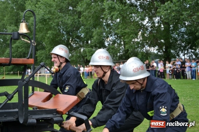 Zdjęcie w galerii na portalu naszraciborz.pl: Zawody sikawek konnych w Bieńkowicach. Złoto dla gospodarzy, Przewozu i Zabełkowa wiadomości z regionu
