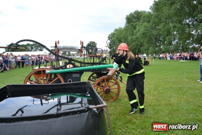 Zdjęcie w galerii na portalu naszraciborz.pl: Zawody sikawek konnych w Bieńkowicach. Złoto dla gospodarzy, Przewozu i Zabełkowa wiadomości z regionu