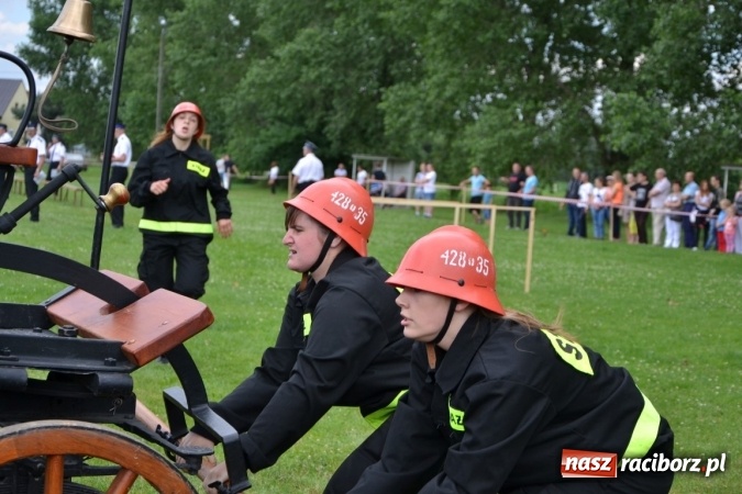 Zdjęcie w galerii na portalu naszraciborz.pl: Zawody sikawek konnych w Bieńkowicach. Złoto dla gospodarzy, Przewozu i Zabełkowa wiadomości z regionu