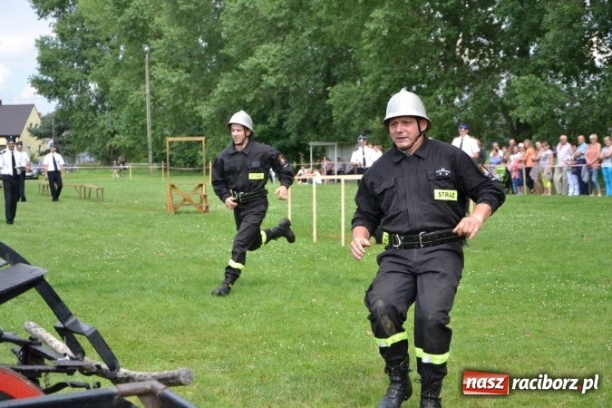 Zdjęcie w galerii na portalu naszraciborz.pl: Zawody sikawek konnych w Bieńkowicach. Złoto dla gospodarzy, Przewozu i Zabełkowa wiadomości z regionu