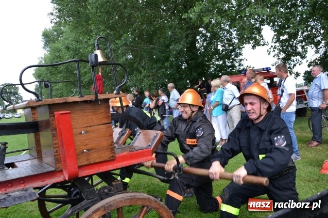 Zdjęcie w galerii na portalu naszraciborz.pl: Zawody sikawek konnych w Bieńkowicach. Złoto dla gospodarzy, Przewozu i Zabełkowa wiadomości z regionu