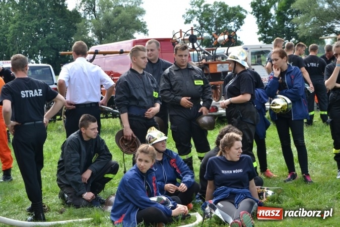Zdjęcie w galerii na portalu naszraciborz.pl: Zawody sikawek konnych w Bieńkowicach. Złoto dla gospodarzy, Przewozu i Zabełkowa wiadomości z regionu