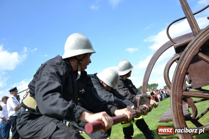 Zdjęcie w galerii na portalu naszraciborz.pl: Zawody sikawek konnych w Bieńkowicach. Złoto dla gospodarzy, Przewozu i Zabełkowa wiadomości z regionu