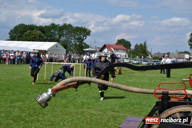 Zdjęcie w galerii na portalu naszraciborz.pl: Zawody sikawek konnych w Bieńkowicach. Złoto dla gospodarzy, Przewozu i Zabełkowa wiadomości z regionu