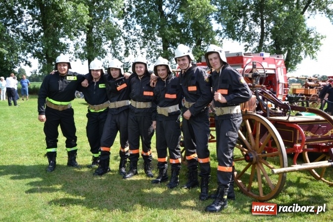 Zdjęcie w galerii na portalu naszraciborz.pl: Zawody sikawek konnych w Bieńkowicach. Złoto dla gospodarzy, Przewozu i Zabełkowa wiadomości z regionu