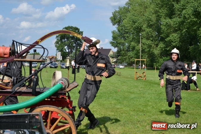Zdjęcie w galerii na portalu naszraciborz.pl: Zawody sikawek konnych w Bieńkowicach. Złoto dla gospodarzy, Przewozu i Zabełkowa wiadomości z regionu