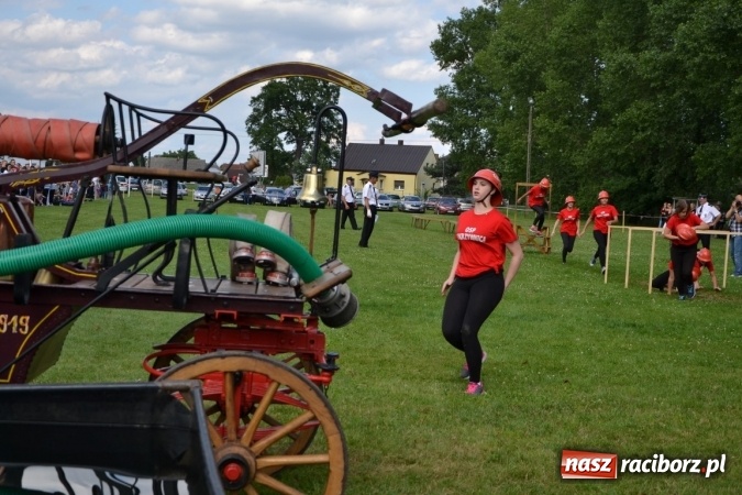 Zdjęcie w galerii na portalu naszraciborz.pl: Zawody sikawek konnych w Bieńkowicach. Złoto dla gospodarzy, Przewozu i Zabełkowa wiadomości z regionu