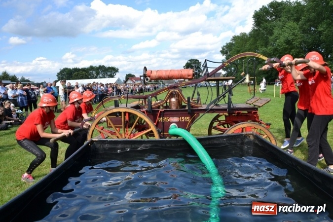 Zdjęcie w galerii na portalu naszraciborz.pl: Zawody sikawek konnych w Bieńkowicach. Złoto dla gospodarzy, Przewozu i Zabełkowa wiadomości z regionu